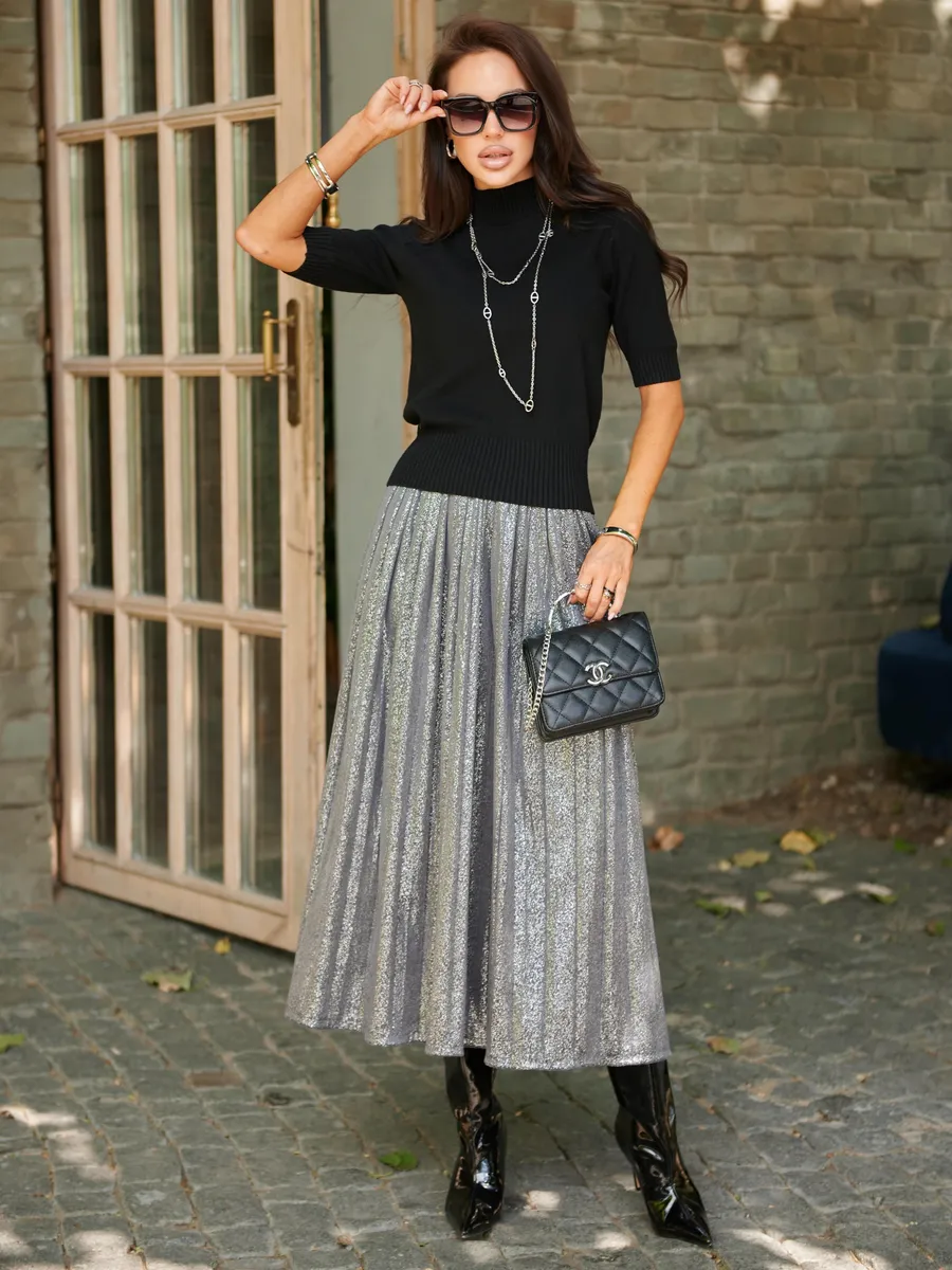 Черная кофта трикотажная