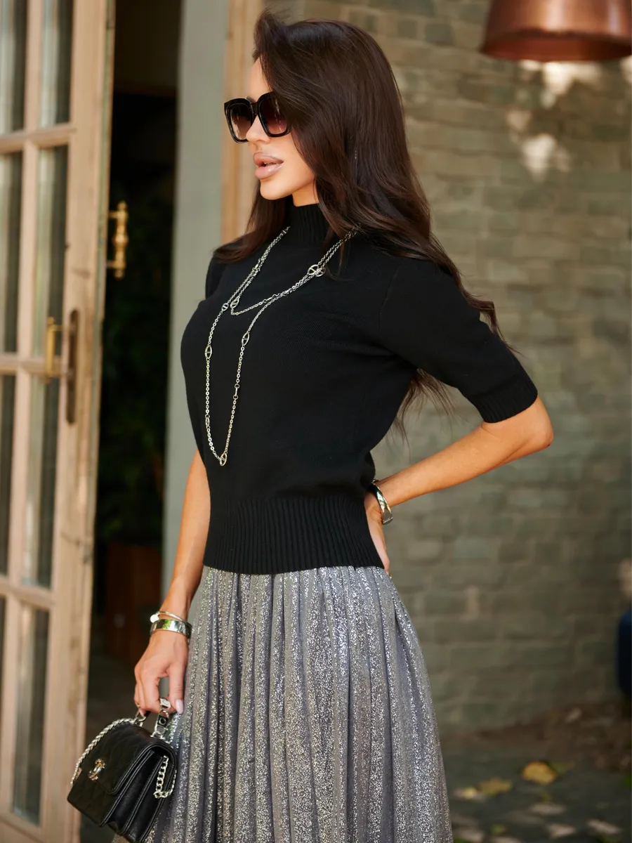 Черная кофта трикотажная