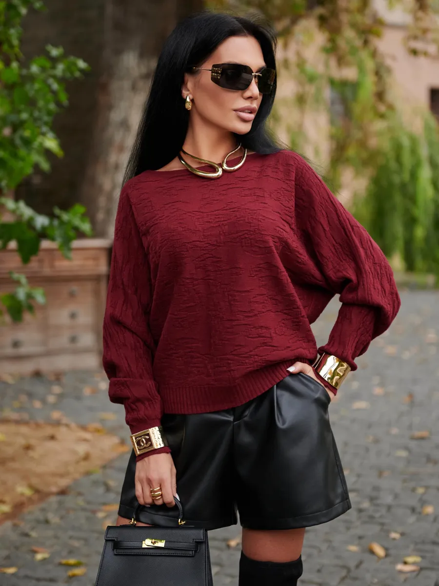 Бордовая кофта оверсайз с узорами