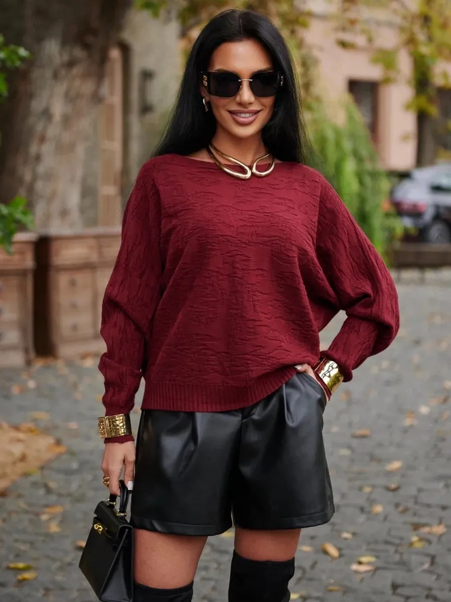 Бордовая кофта оверсайз с узорами