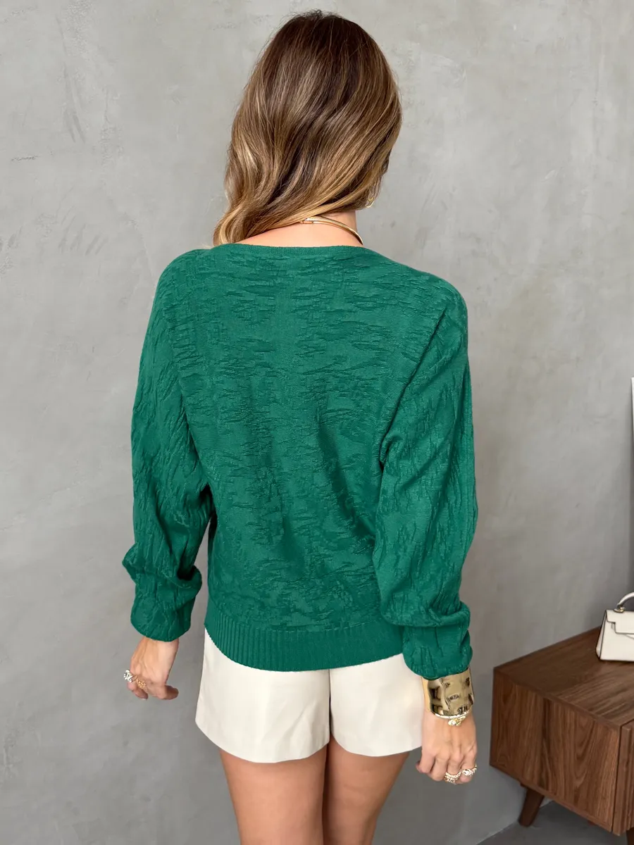 Зеленая кофта оверсайз с узорами