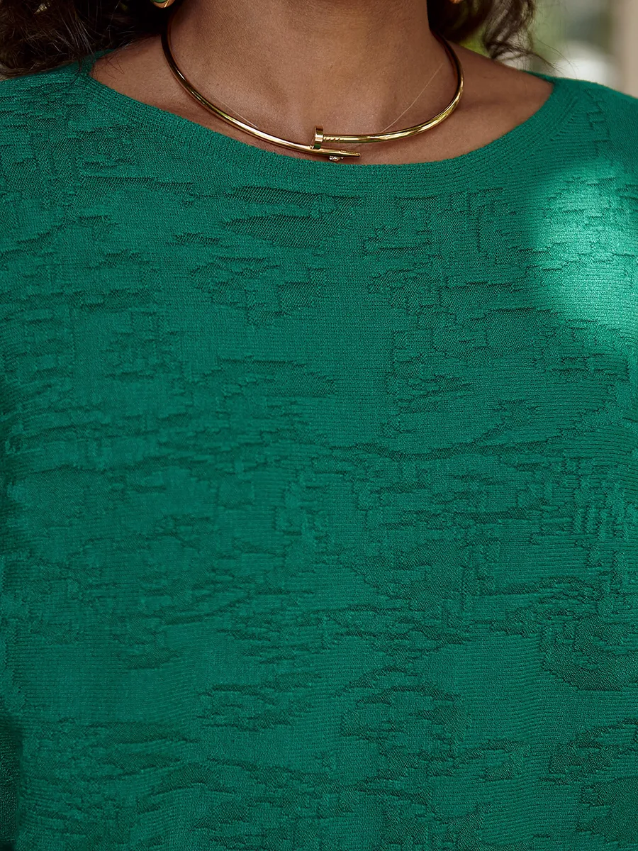 Зеленая кофта оверсайз с узорами