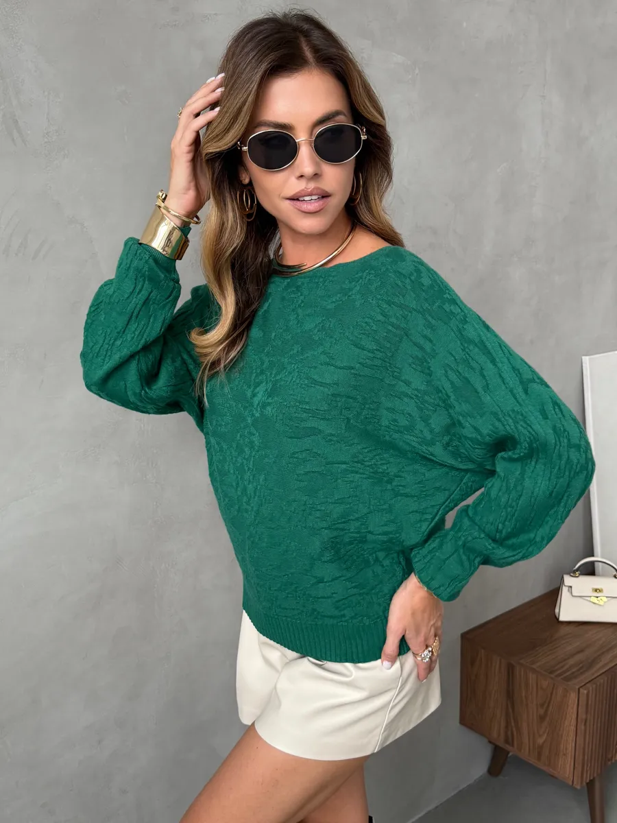 Зеленая кофта оверсайз с узорами