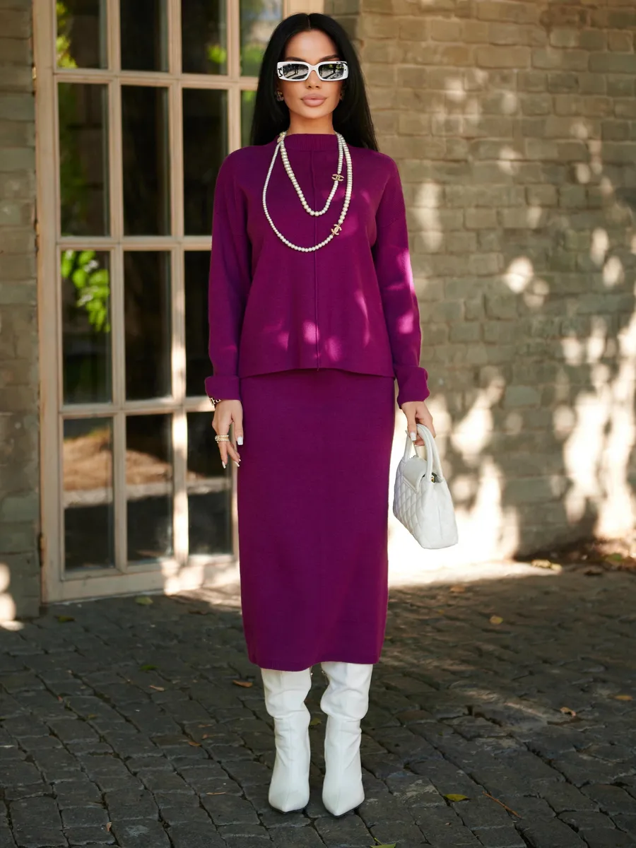 Костюм с юбкой теплый трикотажный