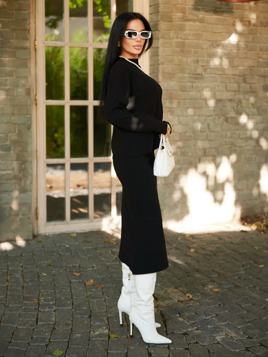 Черный костюм с юбкой теплый трикотажный