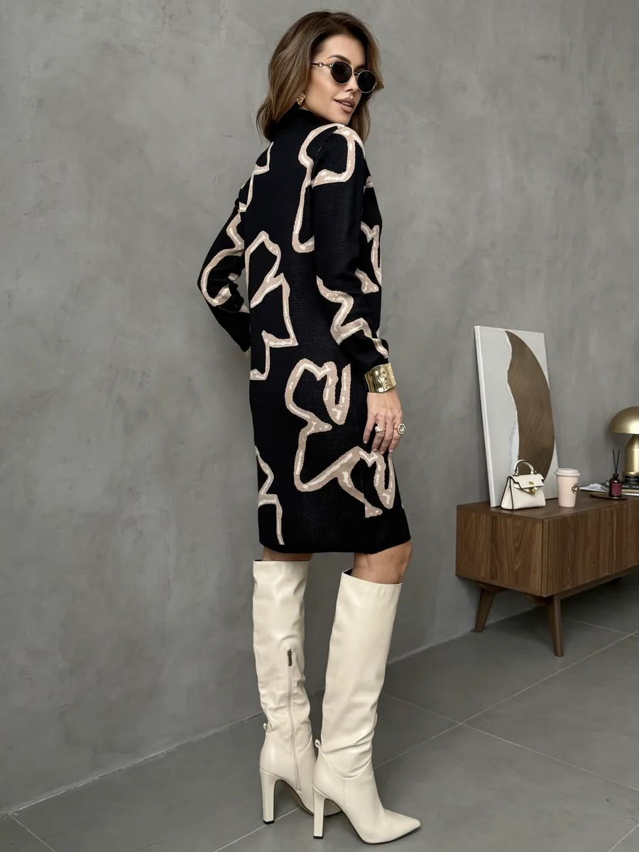 Бежевое платье теплое трикотажное мини