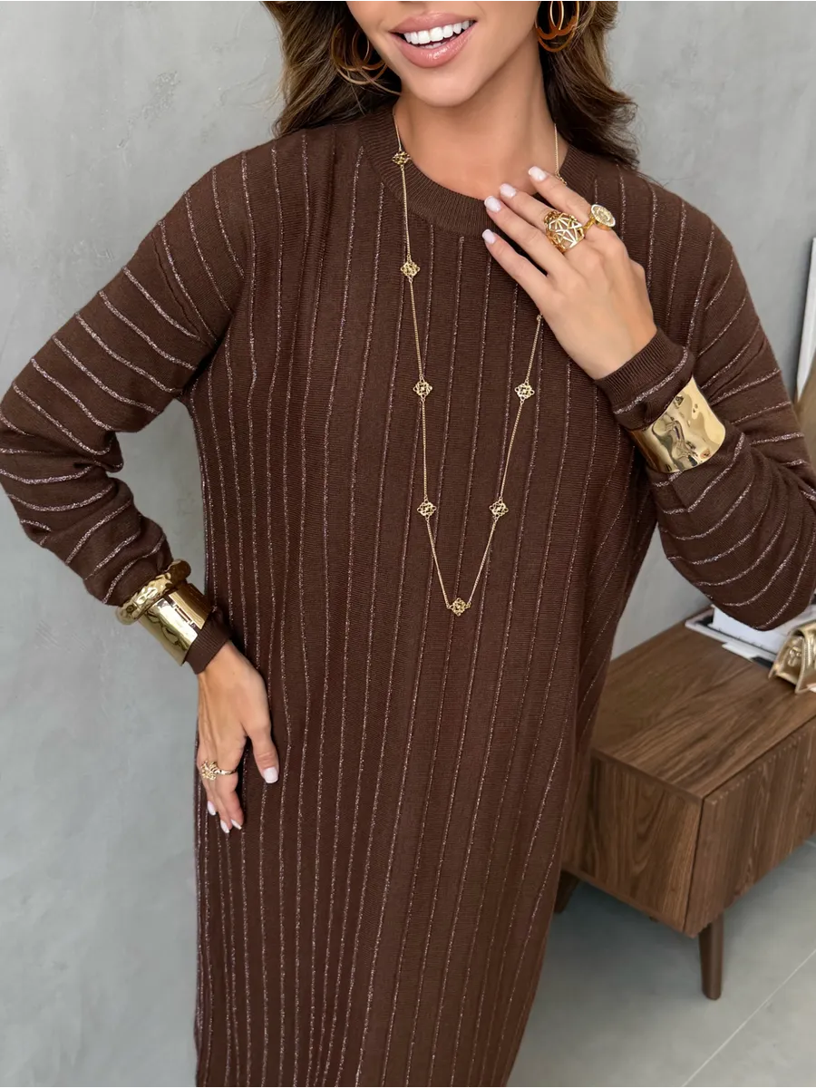 Коричневое платье трикотажное нарядное теплое