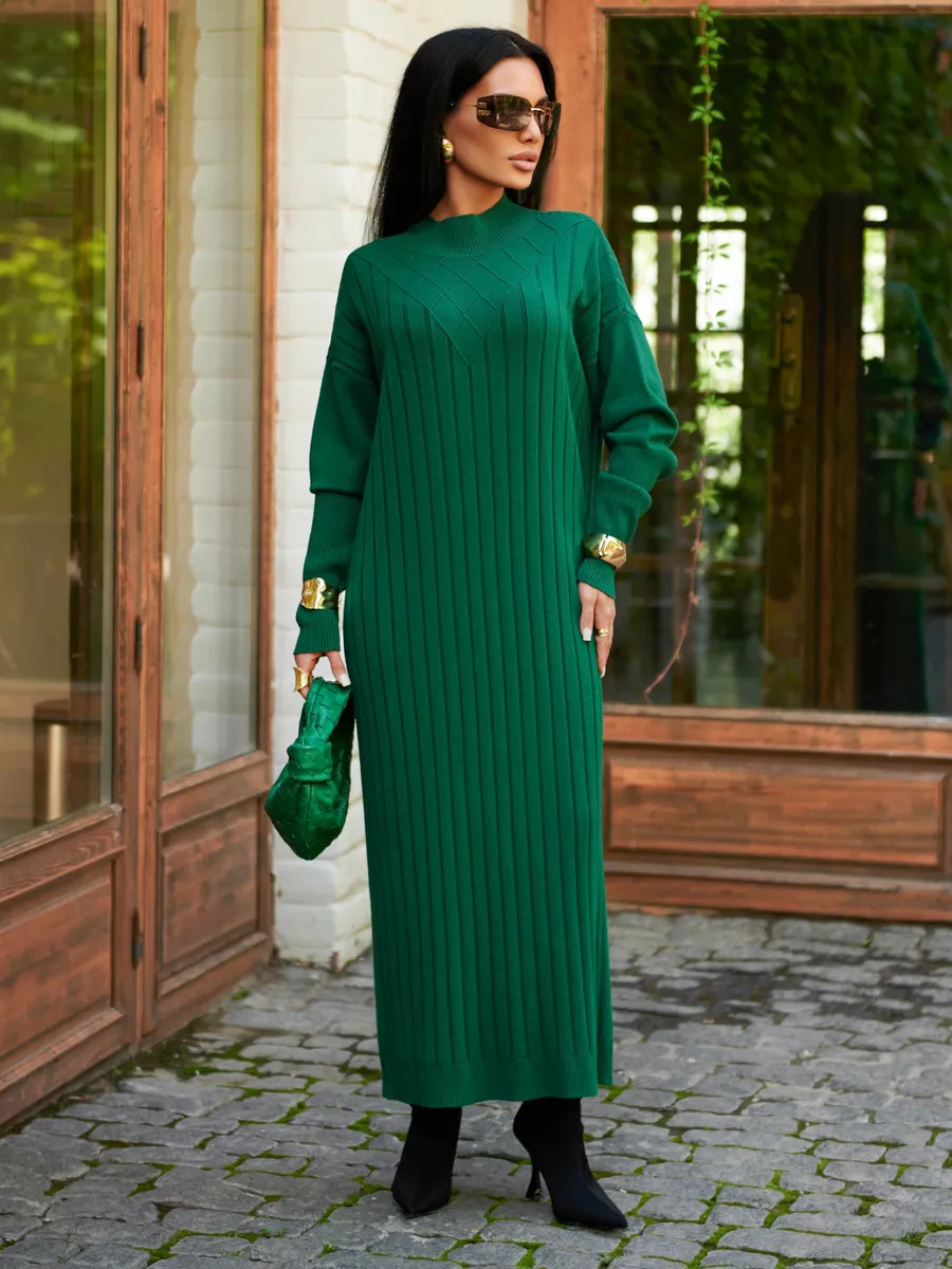 Зеленое платье лапша длинное трикотажное