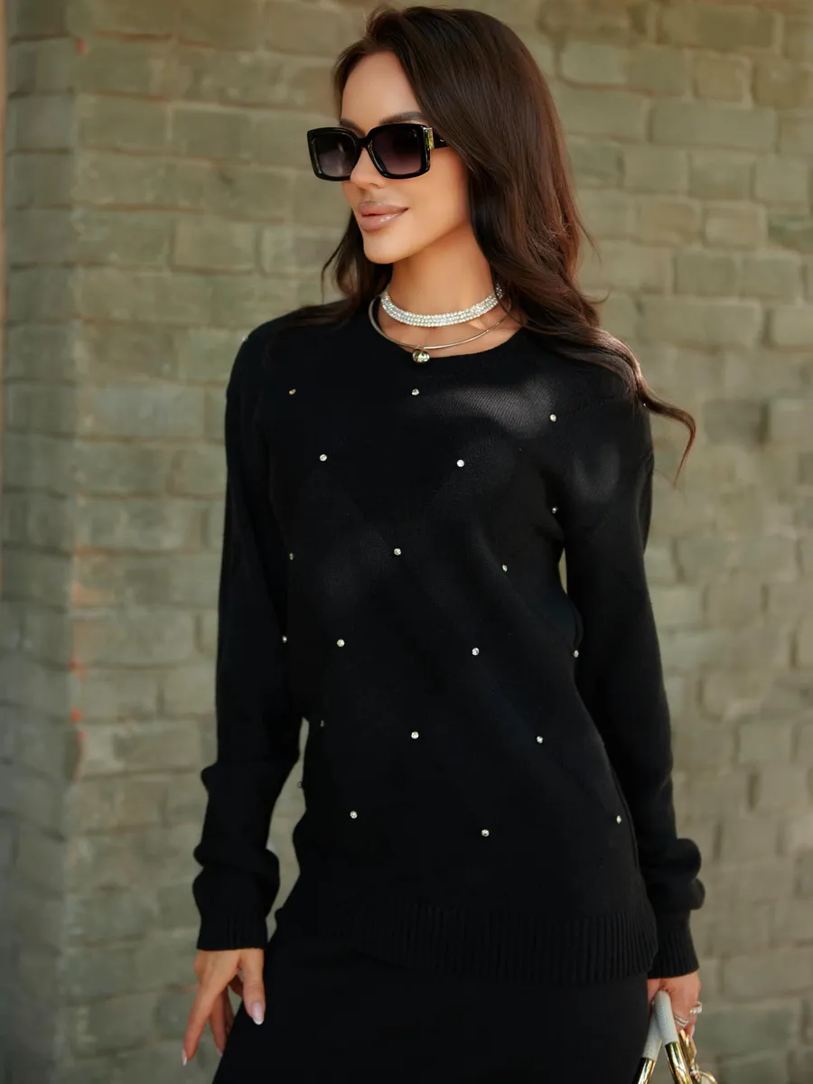 Теплый трикотажный костюм с юбкой