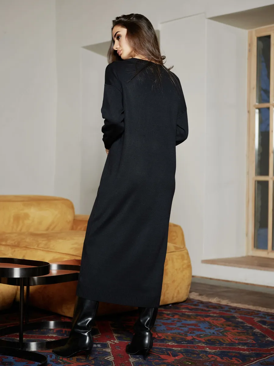 Черное платье осеннее теплое трикотажное длинное