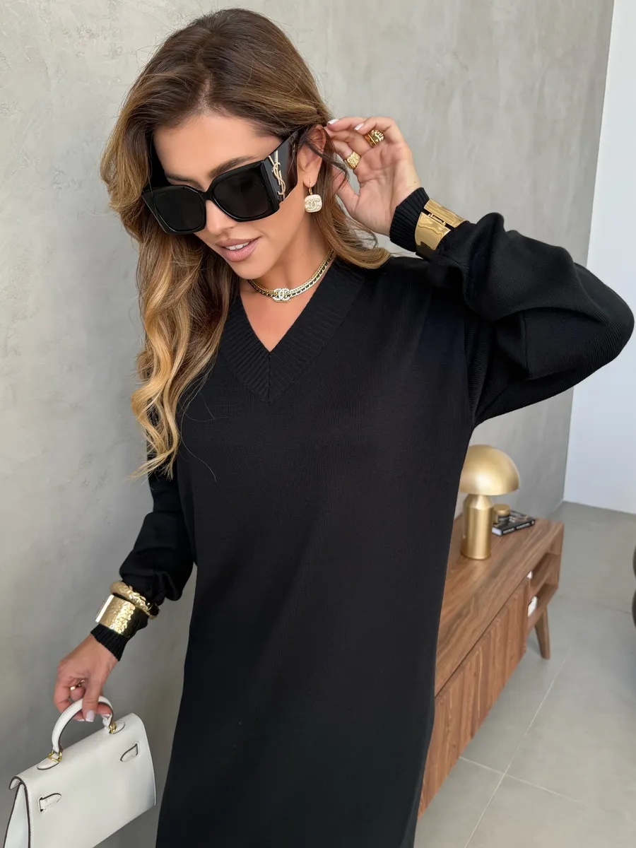 Черное платье осеннее теплое трикотажное длинное