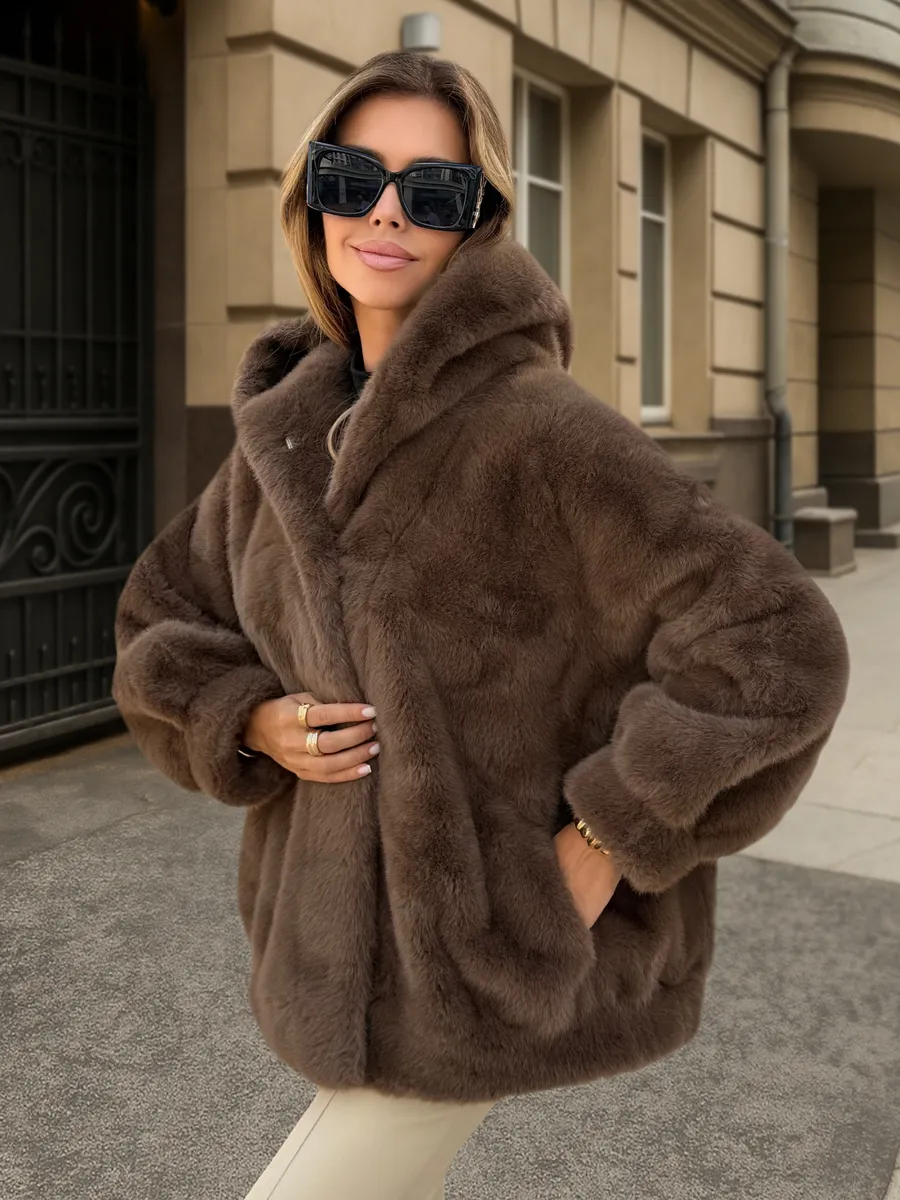 Шуба искусственная короткая