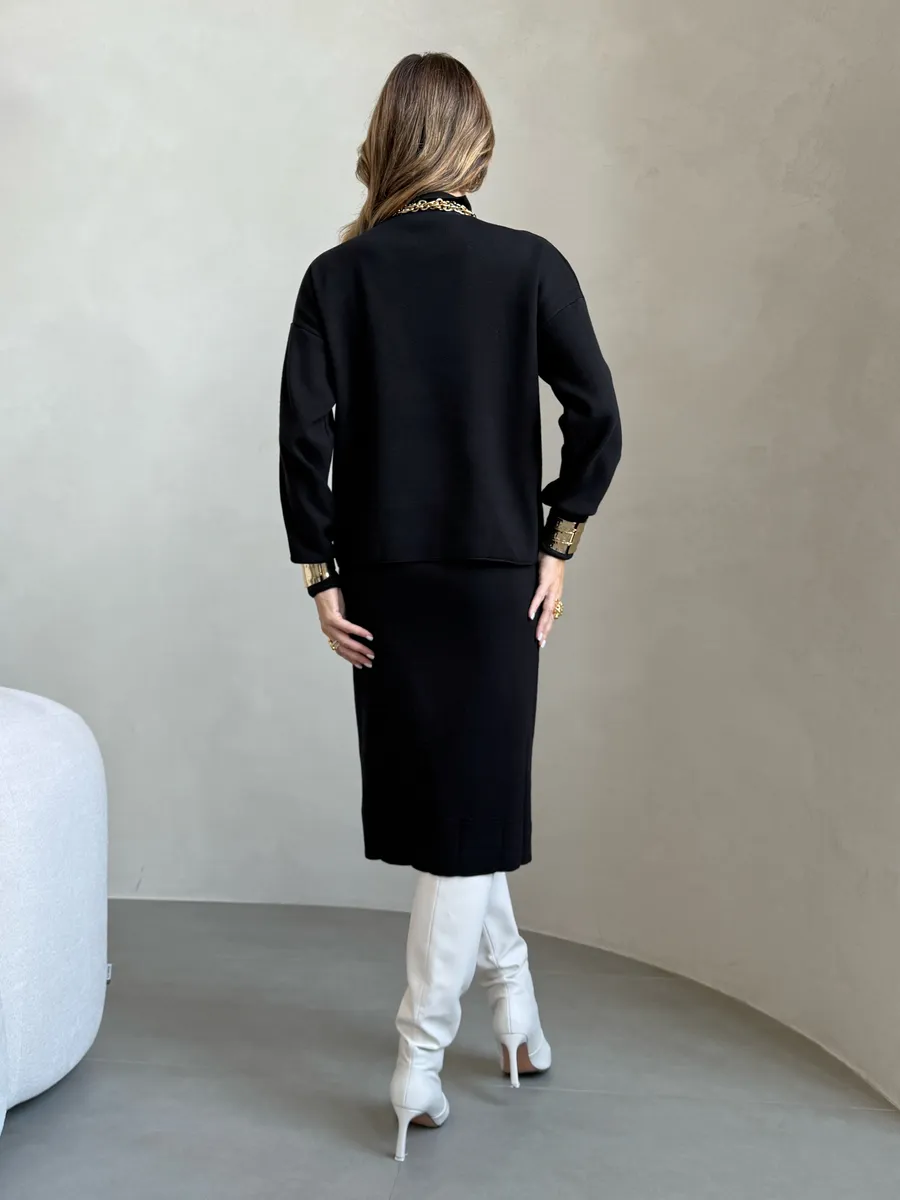Черный костюм с юбкой теплый трикотажный