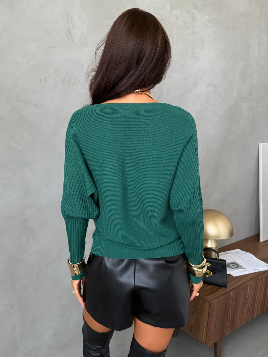 Зеленая кофта теплая трикотажная