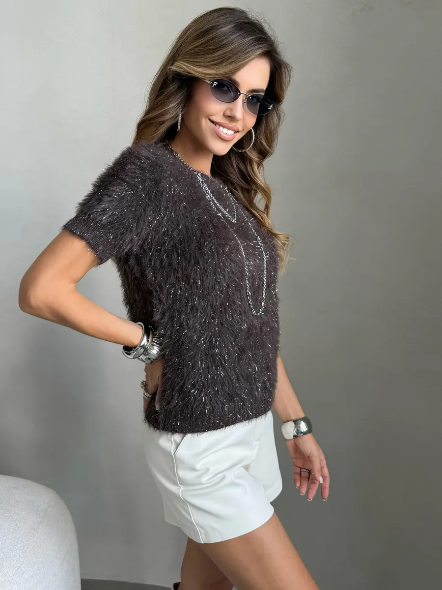 Коричневая кофта теплая нарядная пушистая