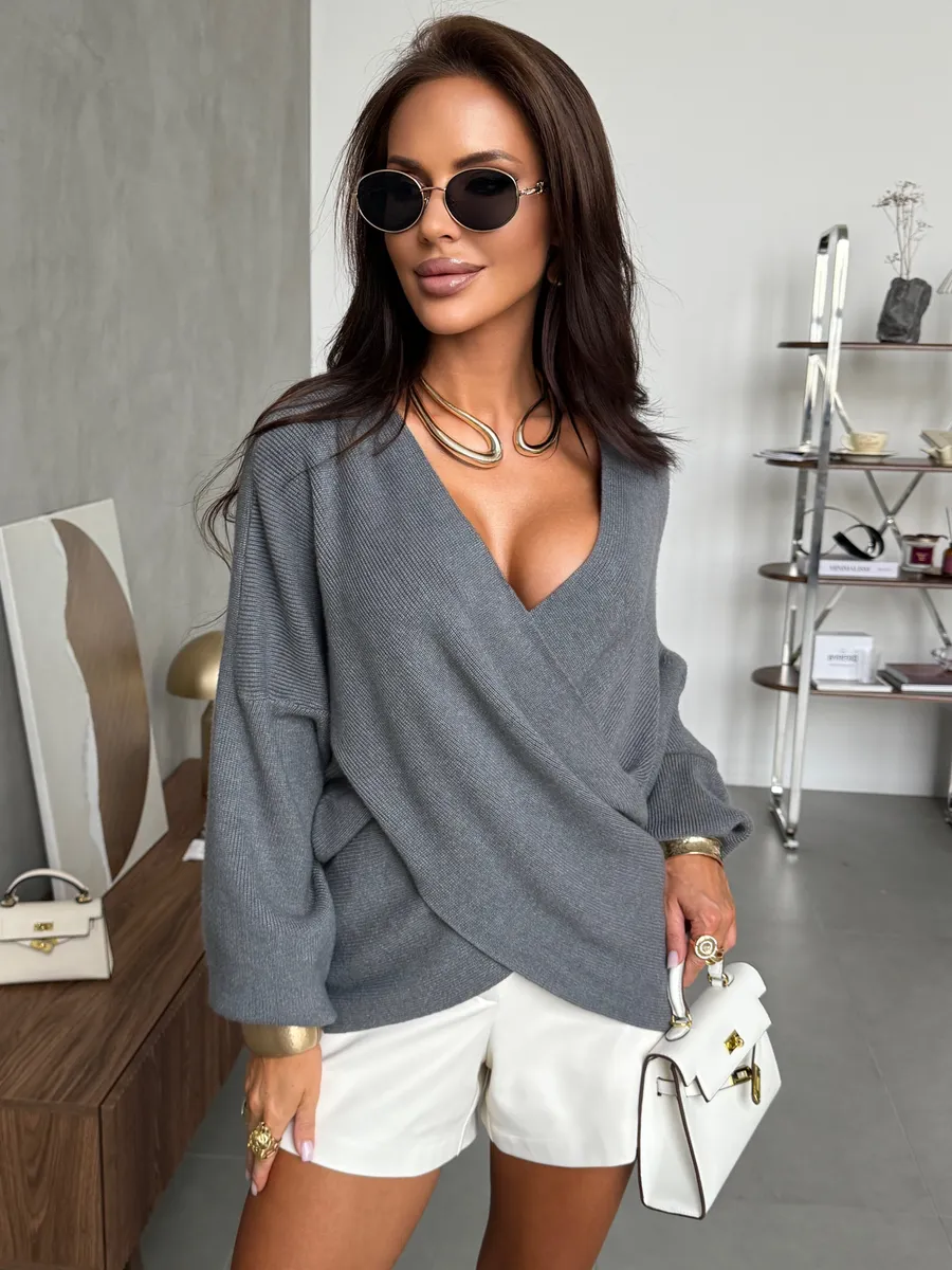 Серая теплая кофта вязаная на запах оверсайз