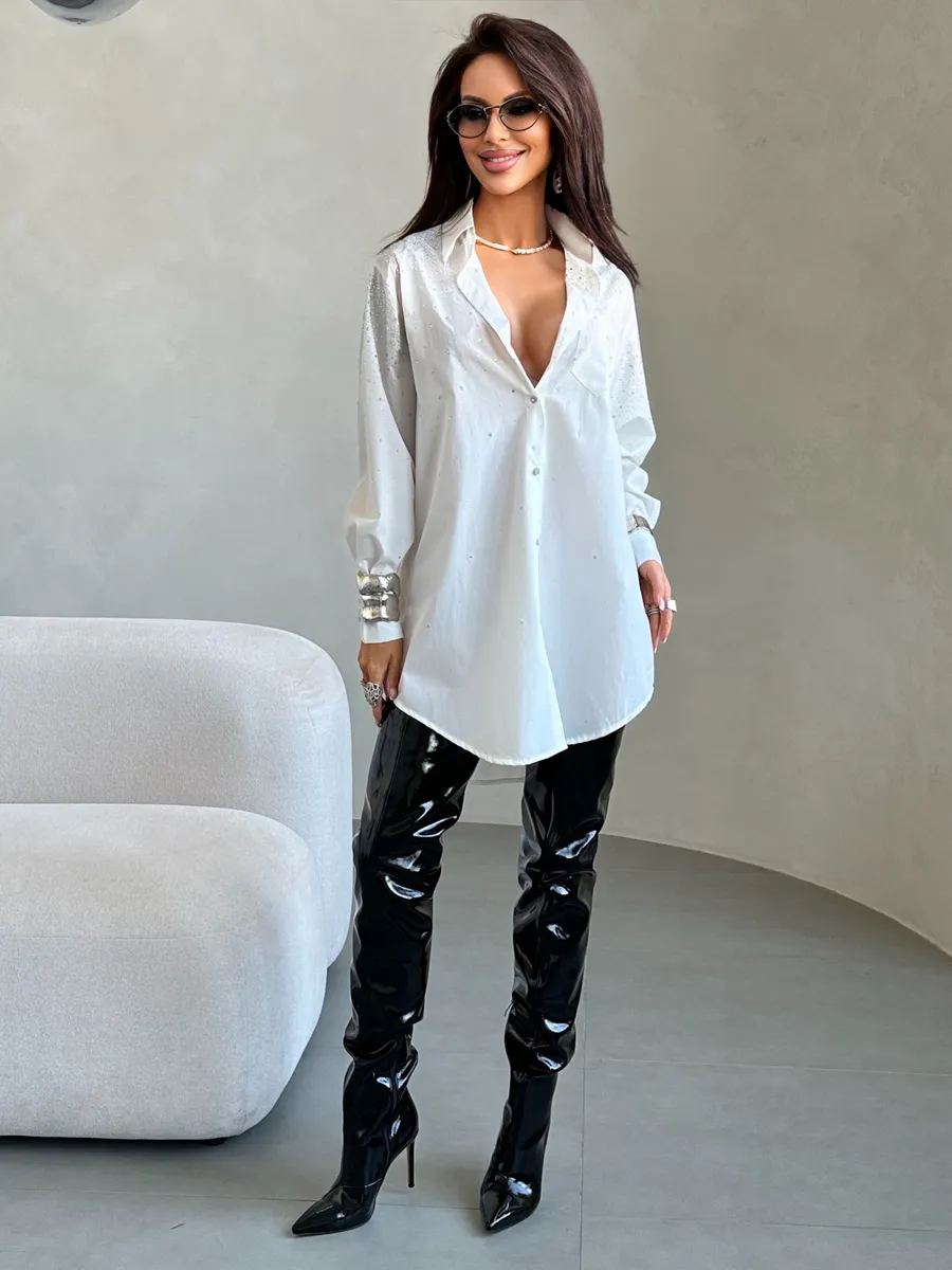 Белая нарядная рубашка оверсайз