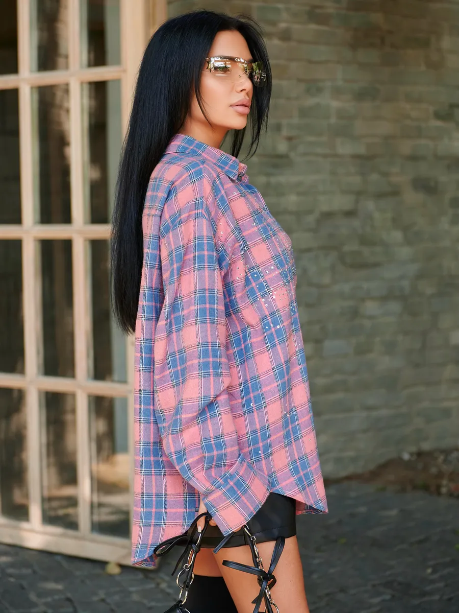 Розовая рубашка в клетку оверсайз