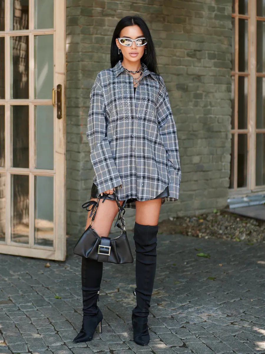 Черная рубашка в клетку оверсайз