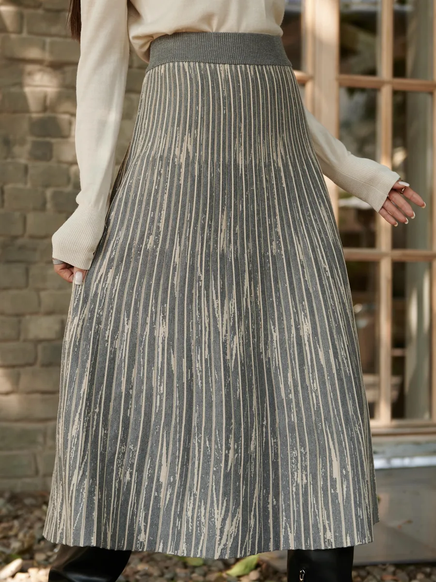 Серая юбка миди трикотажная теплая