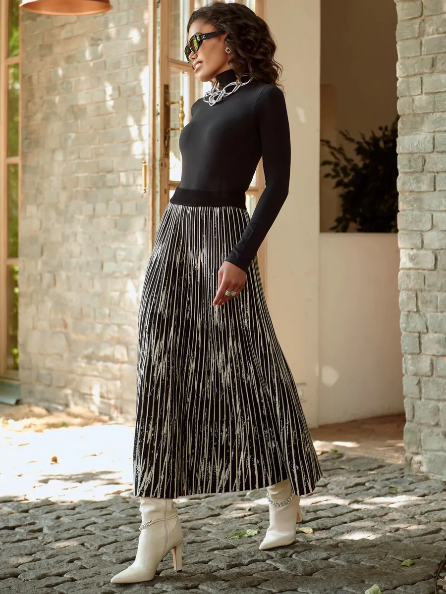 Черная юбка миди трикотажная теплая