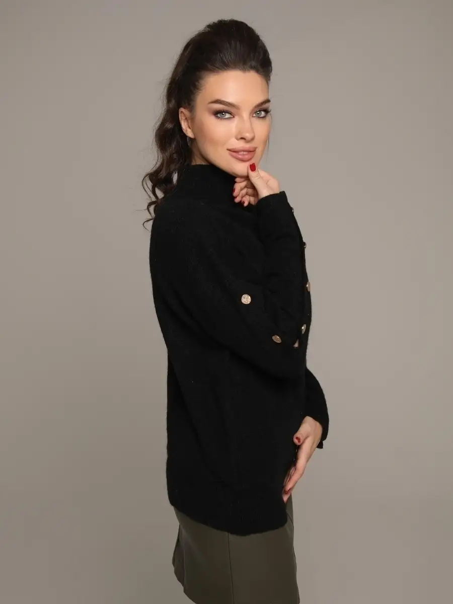 Бежевая кофта