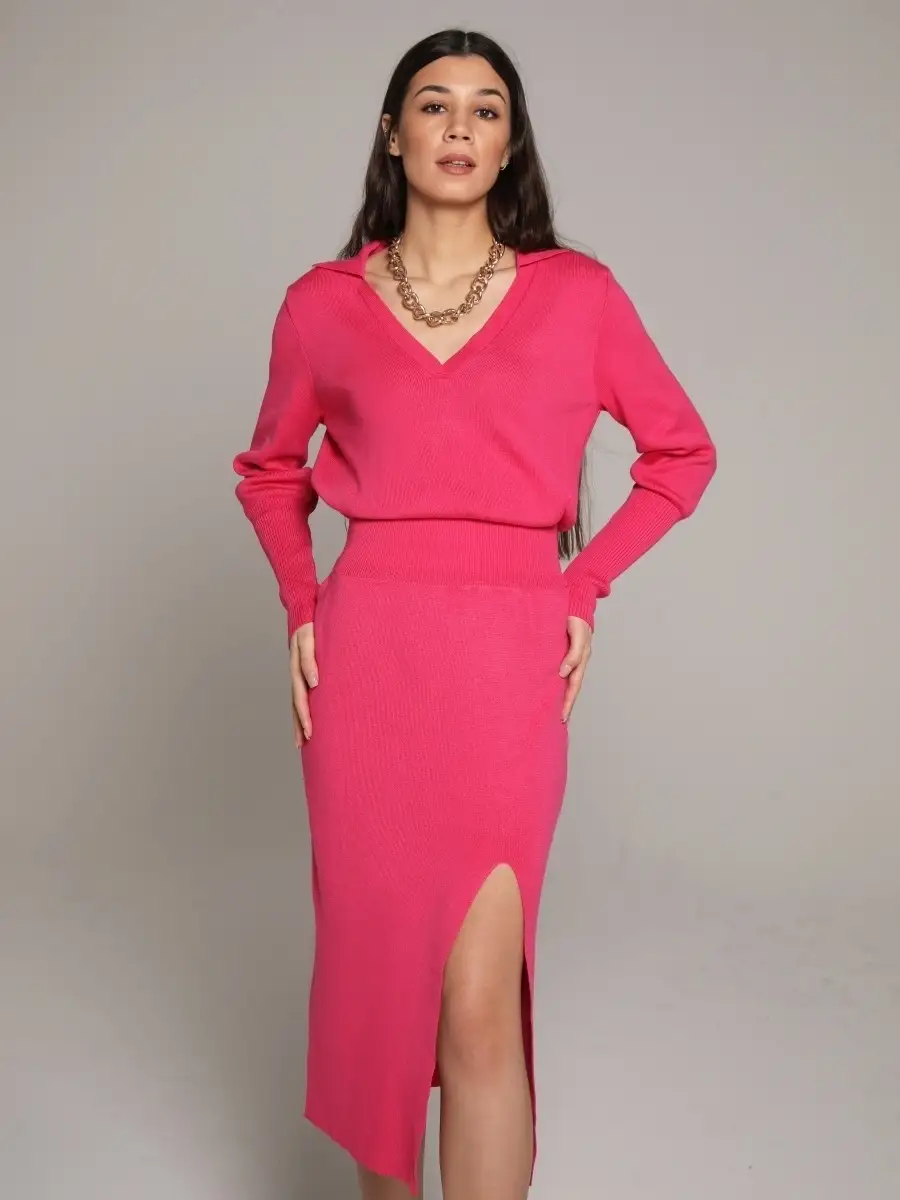 Фуксия костюм женский юбочный юбка миди и джемпер кофта