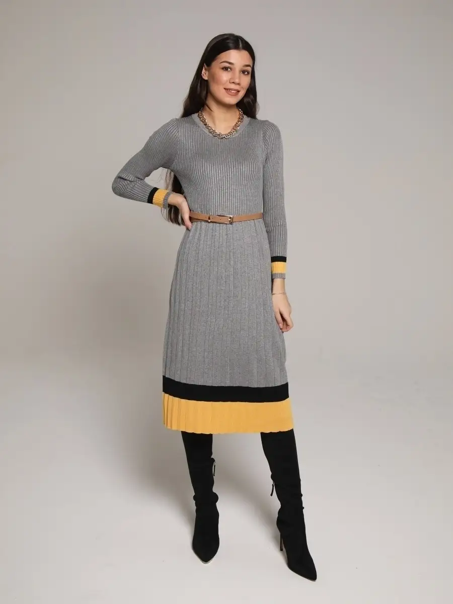 Серое платье трикотажное ниже колена тёплое зимнее