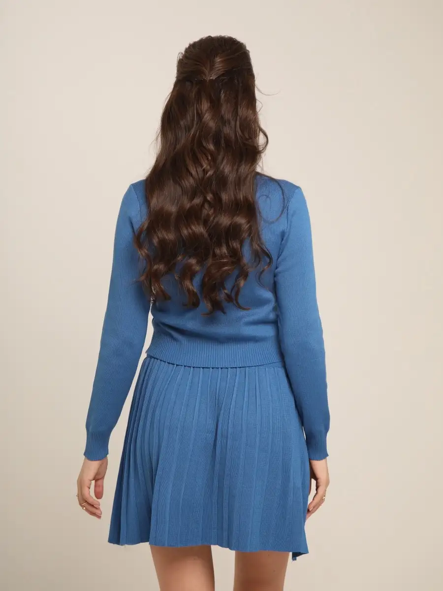 Синий костюм