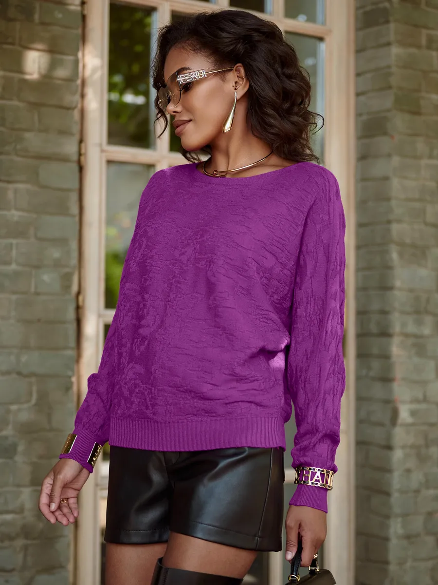 Фиолетовая кофта оверсайз с узорами