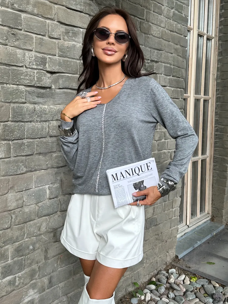 Серая кофта нарядная трикотажная