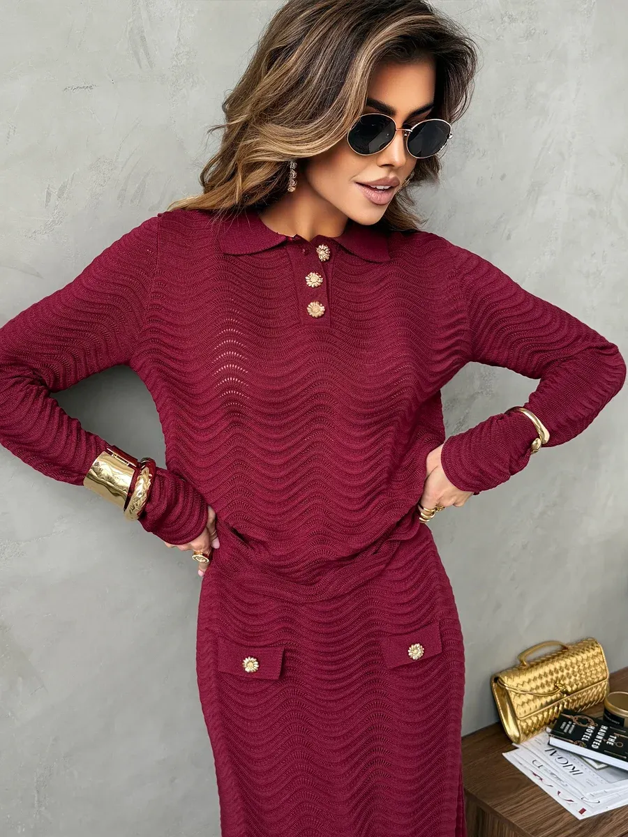 Костюм с юбкой нарядный