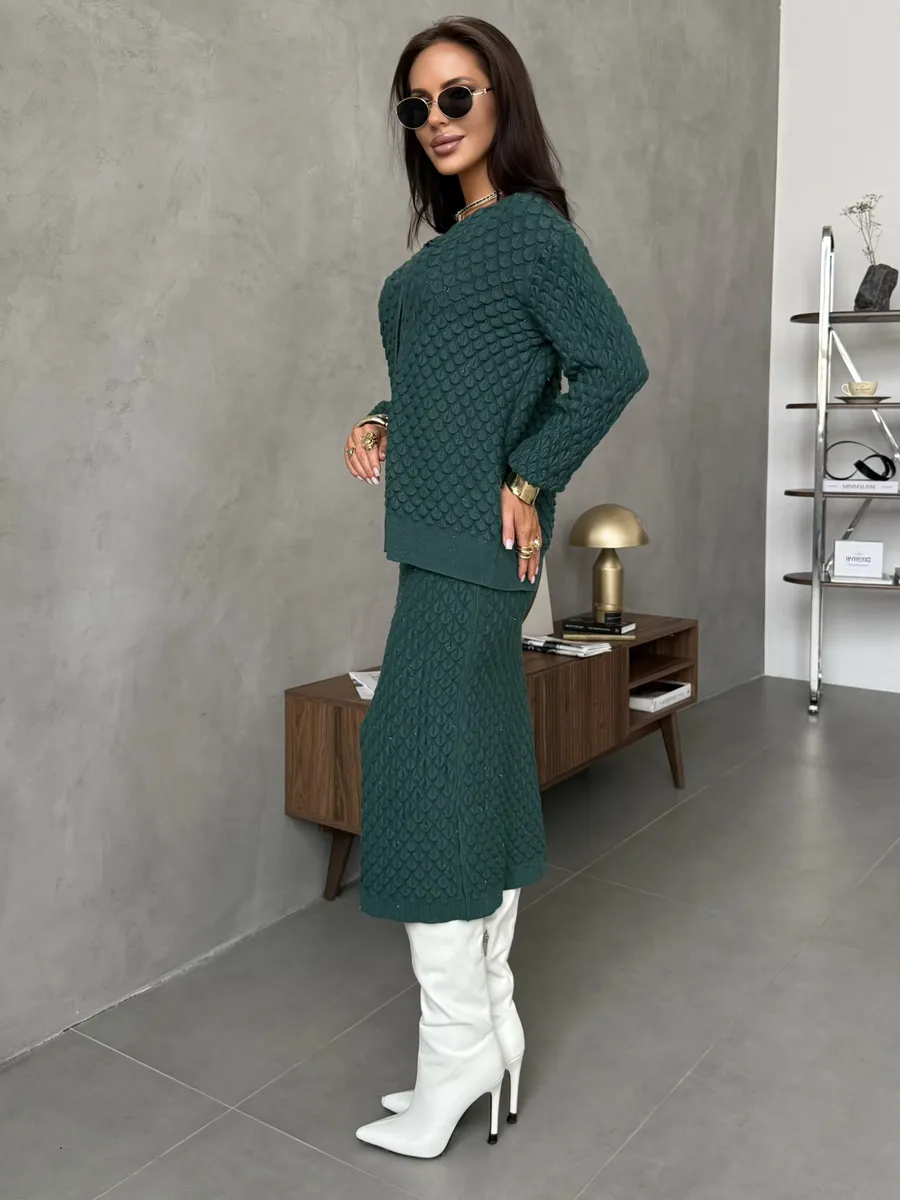 Зеленый теплый костюм осенний с юбкой трикотажный