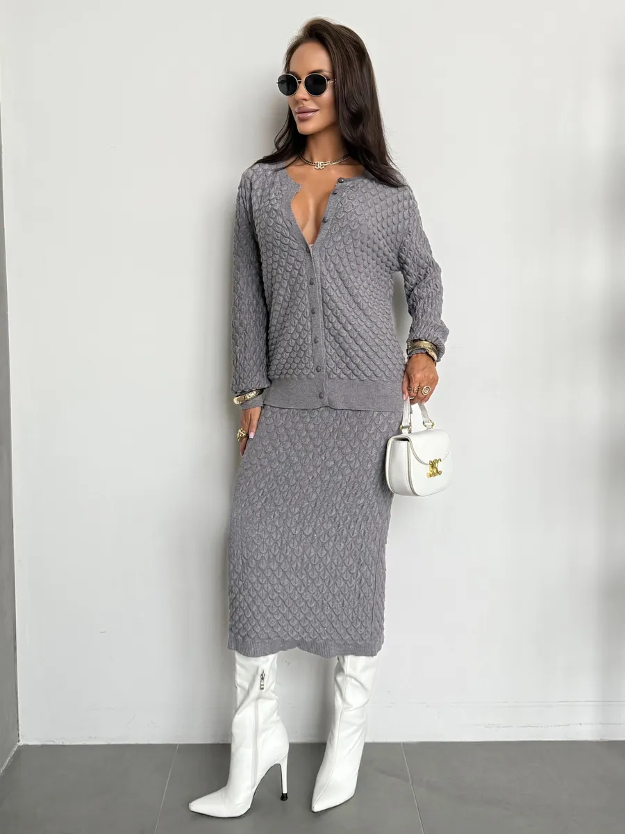 Теплый костюм осенний с юбкой трикотажный