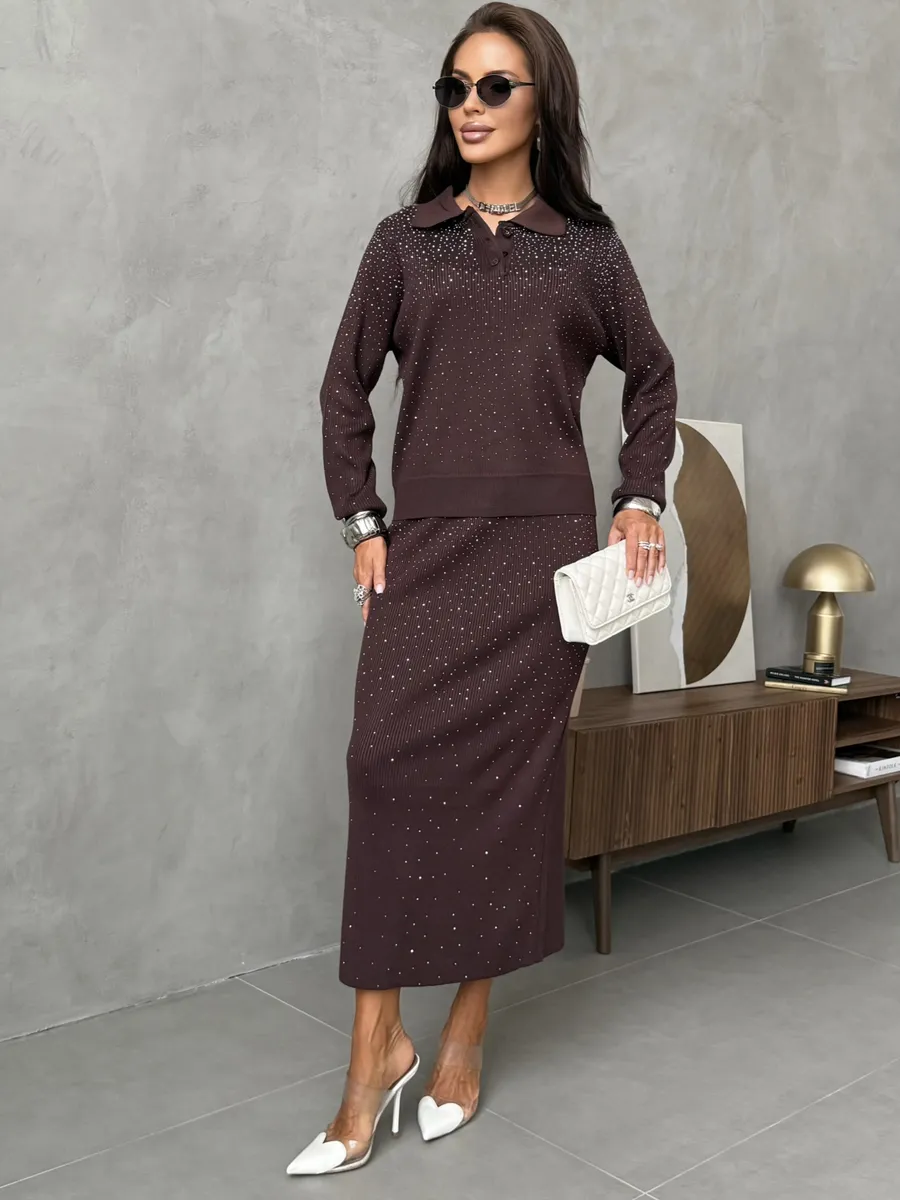 Коричневый костюм с юбкой теплый нарядный трикотажный