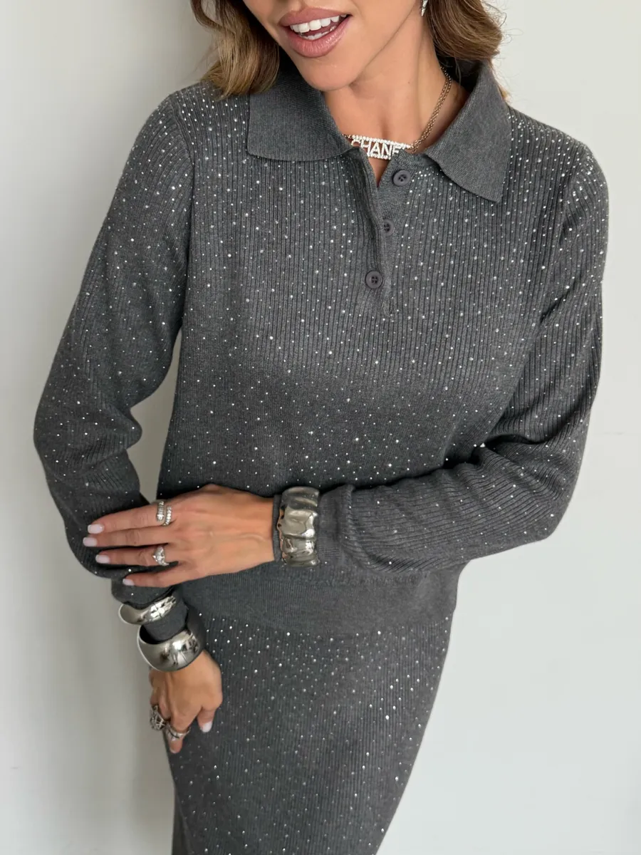 Серый костюм с юбкой теплый нарядный трикотажный