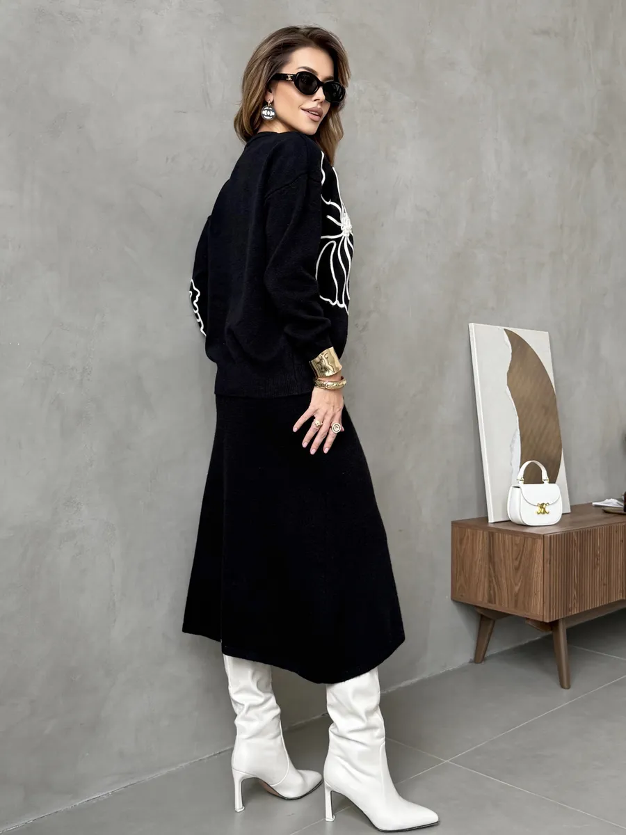 Черный теплый костюм с юбкой осенний трикотажный