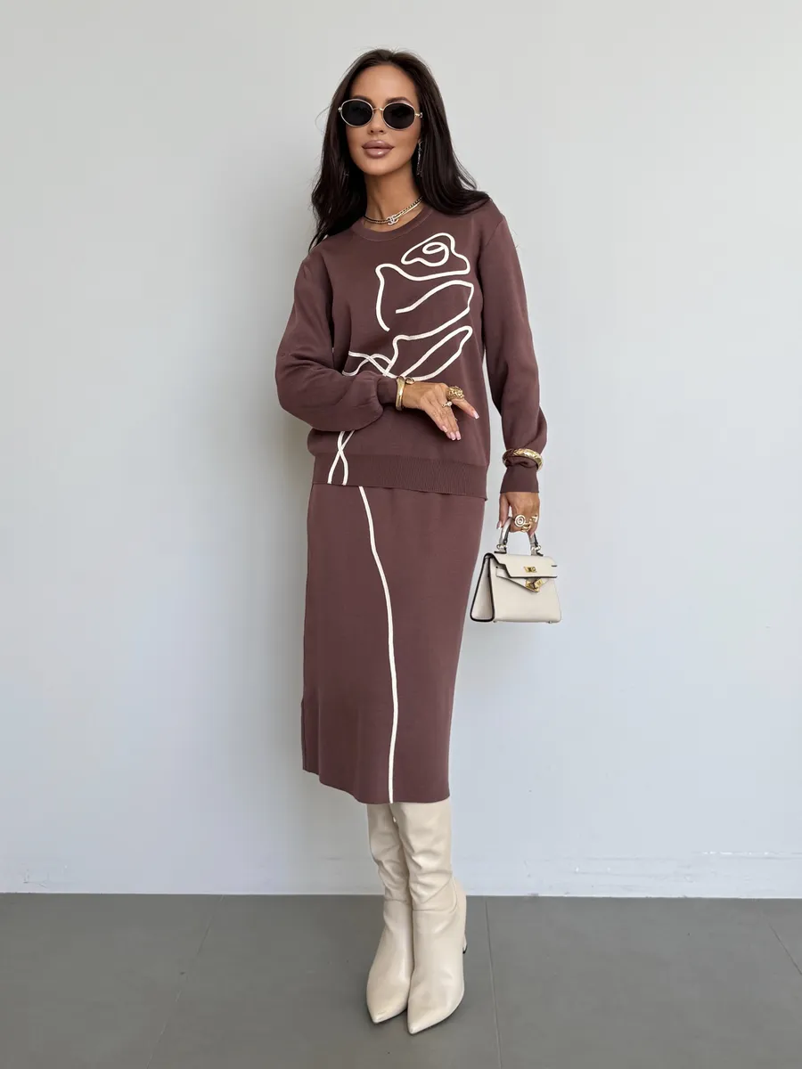 Теплый костюм с юбкой осенний трикотажный