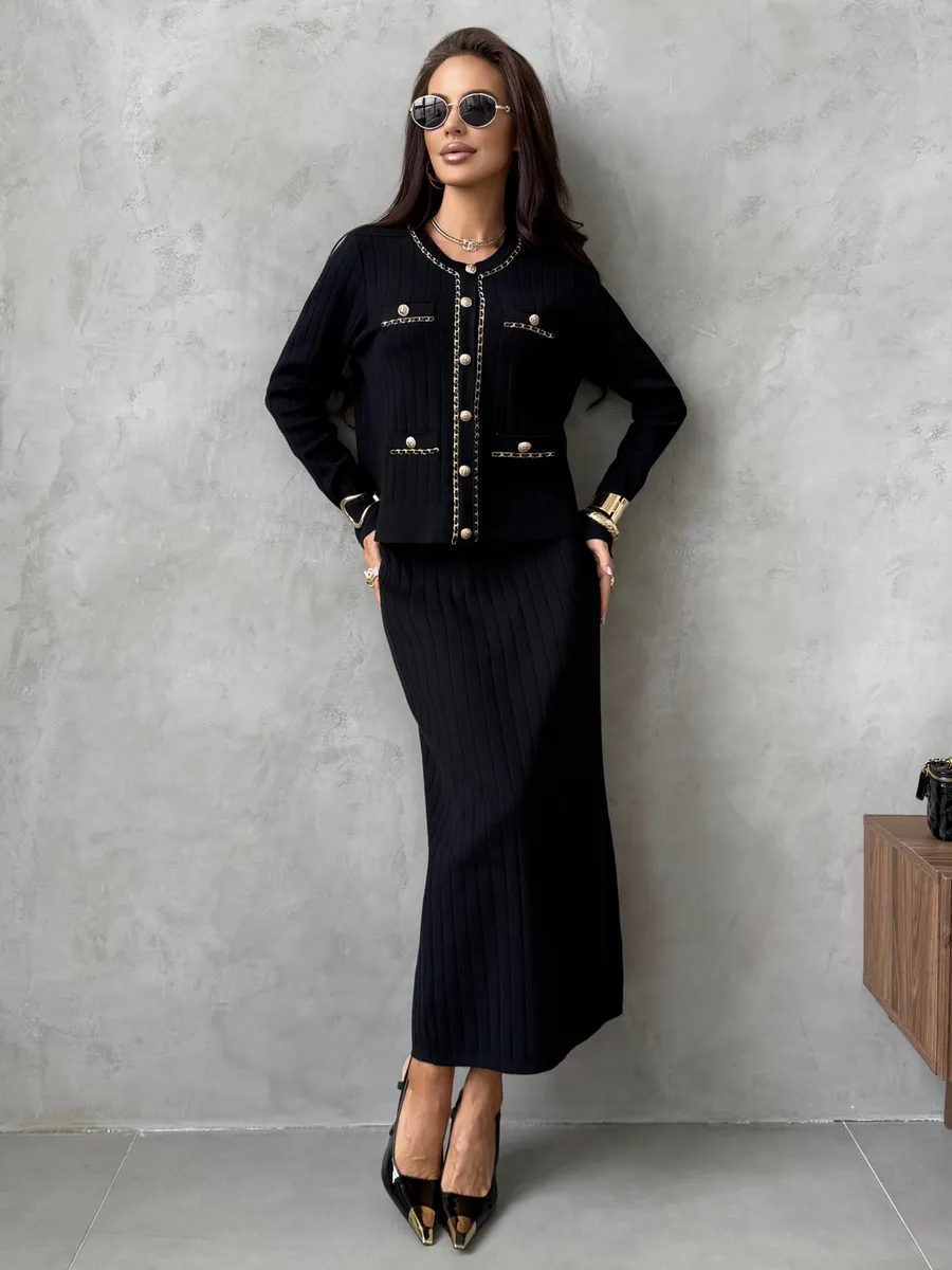 Черный теплый костюм с юбкой осенний трикотажный