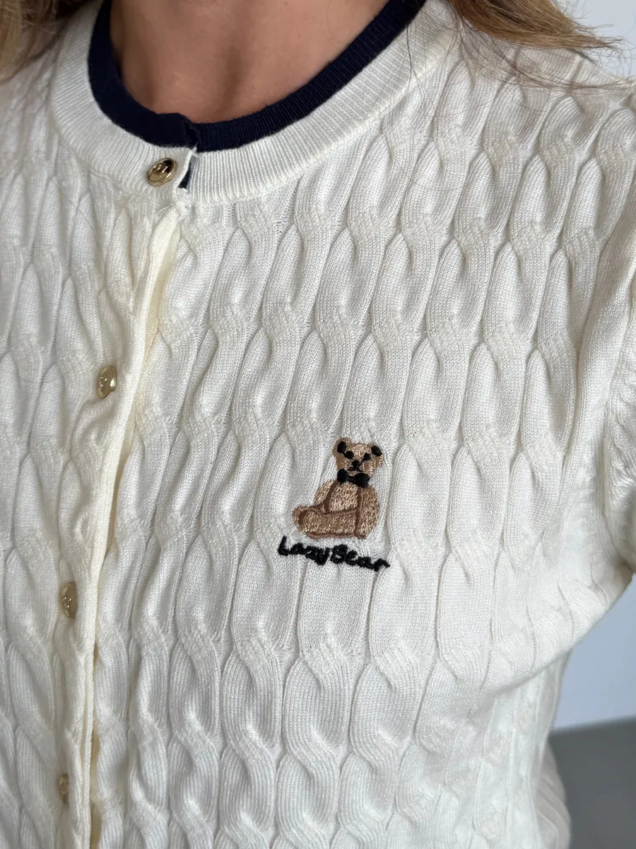 Белая кофта теплая на пуговицах нарядная