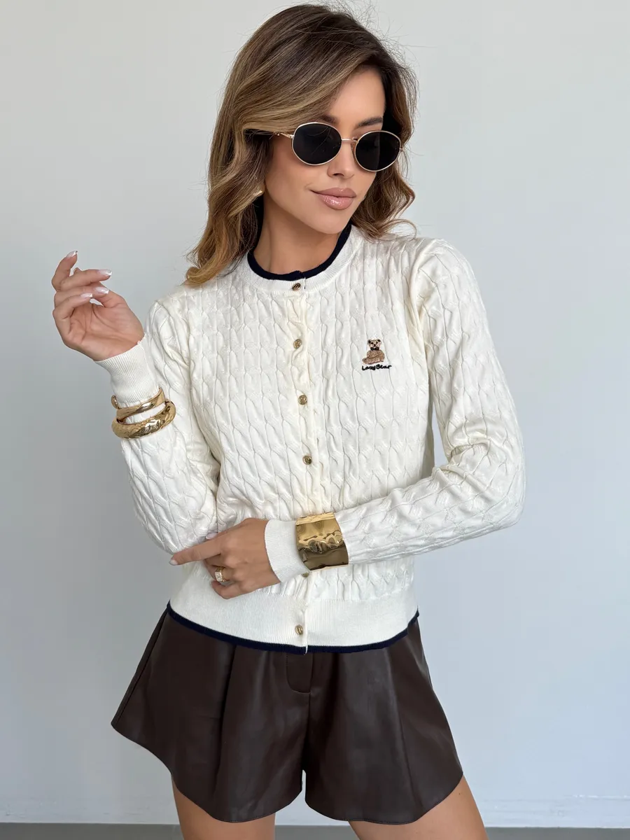 Белая кофта теплая на пуговицах нарядная