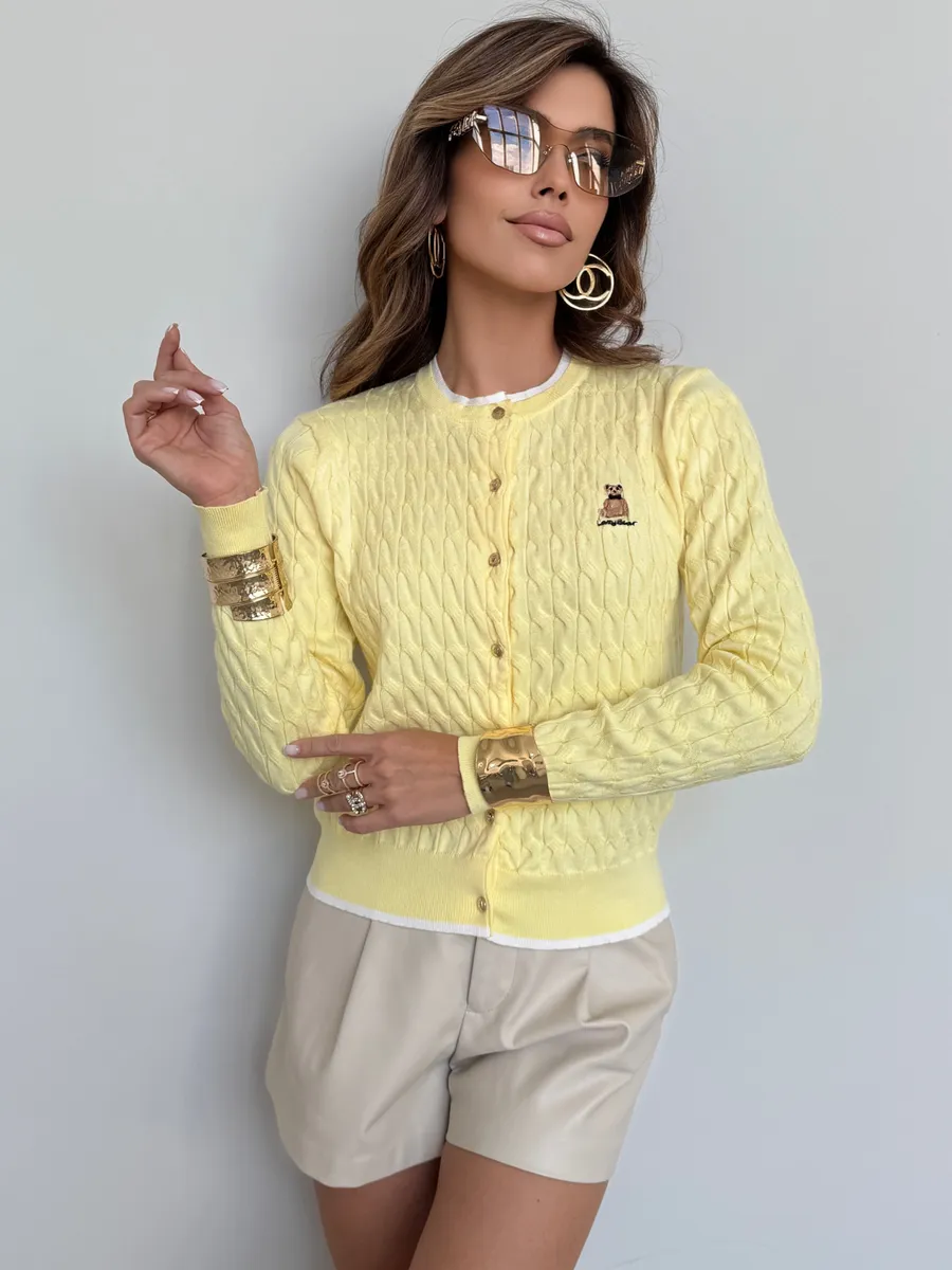 Желтая кофта теплая на пуговицах нарядная