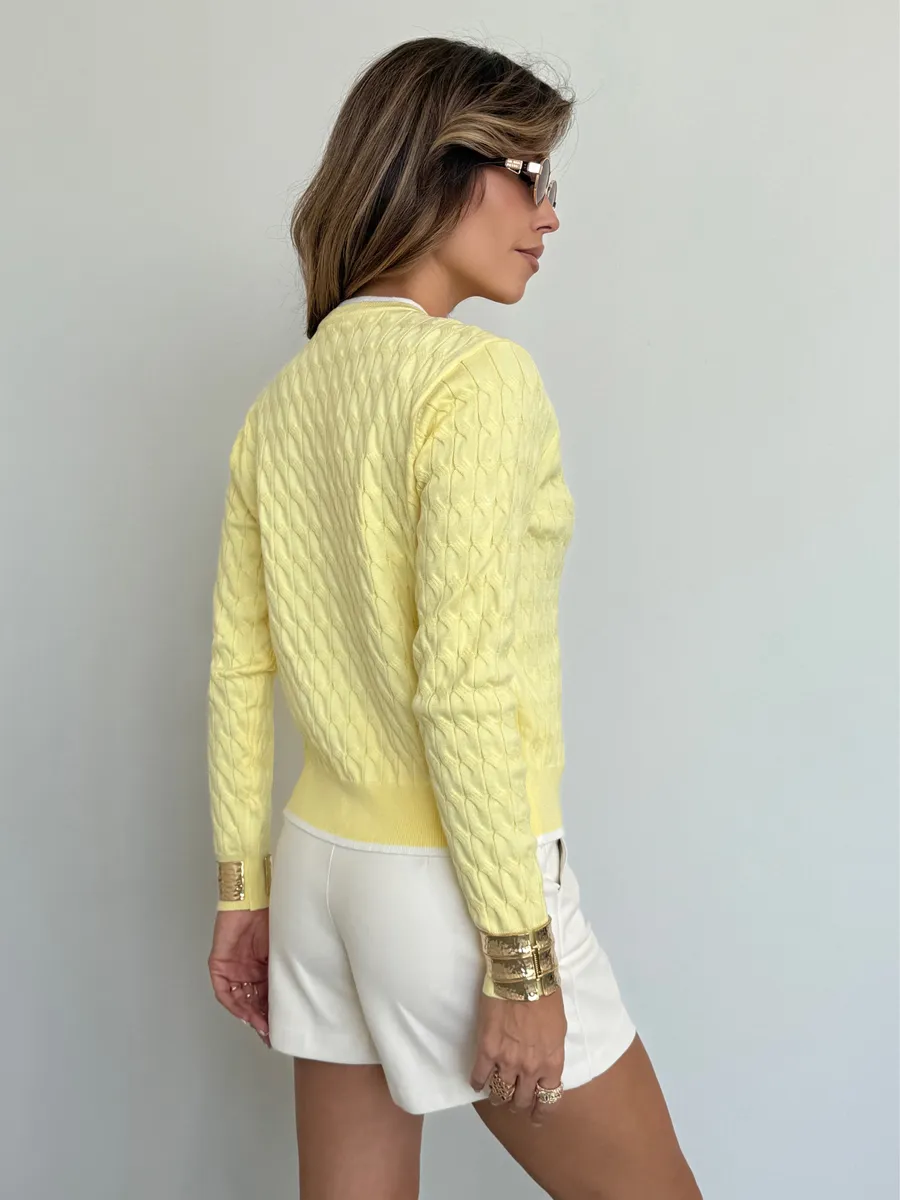 Желтая кофта теплая на пуговицах нарядная