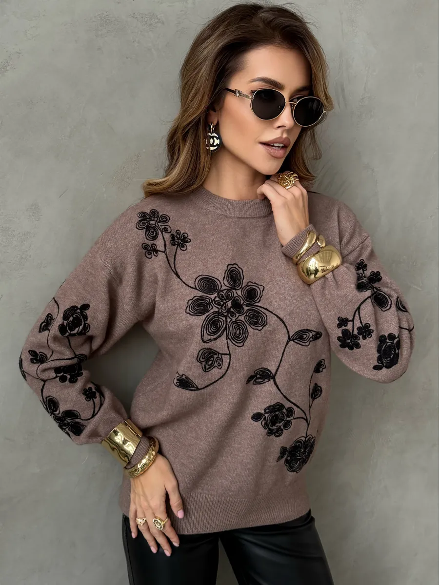 Коричневая кофта теплая нарядная трикотажная