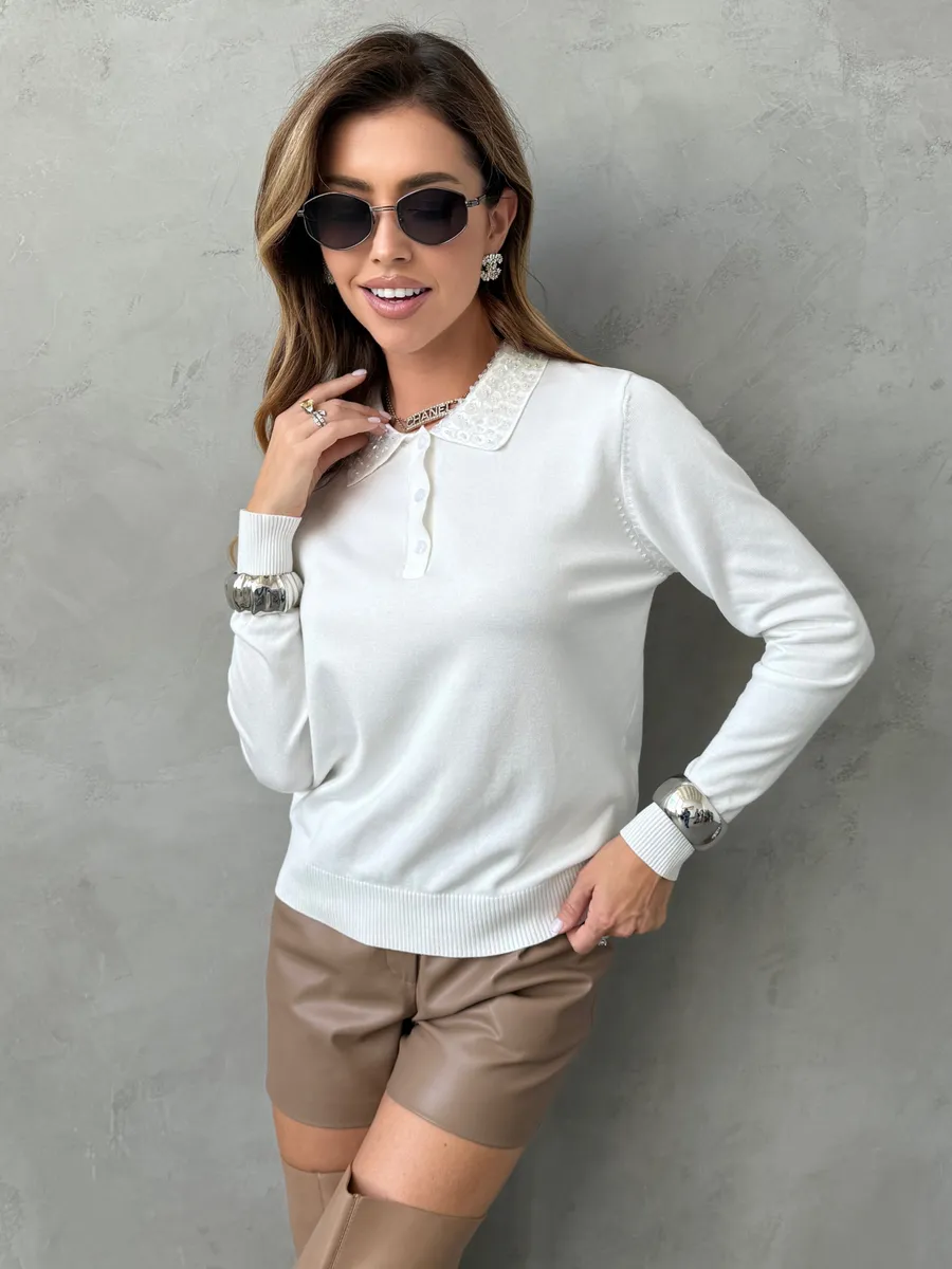 Белая кофта теплая трикотажная