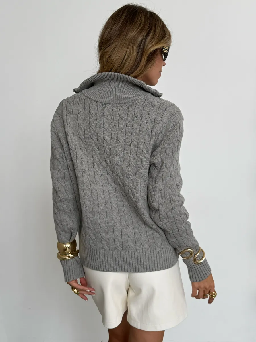 Серая кофта теплая нарядная трикотажная