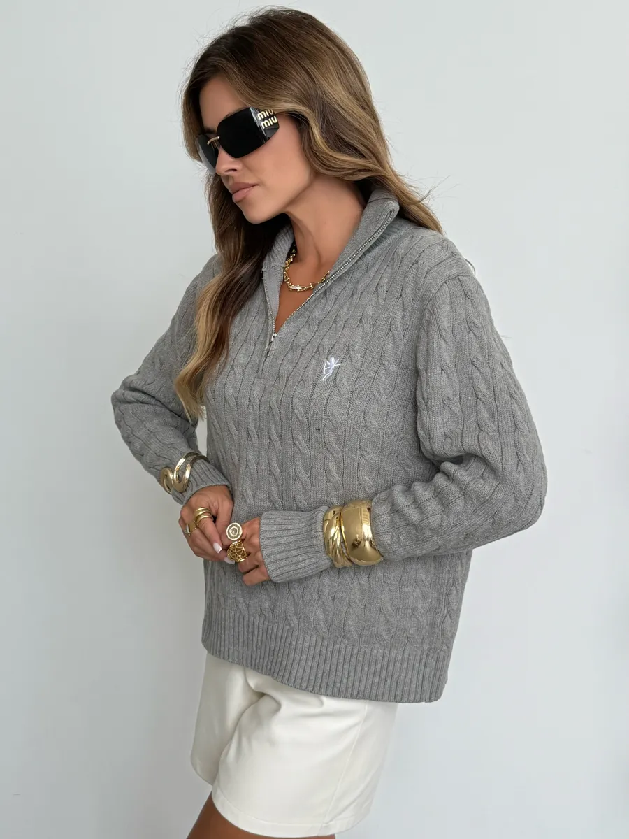 Серая кофта теплая нарядная трикотажная