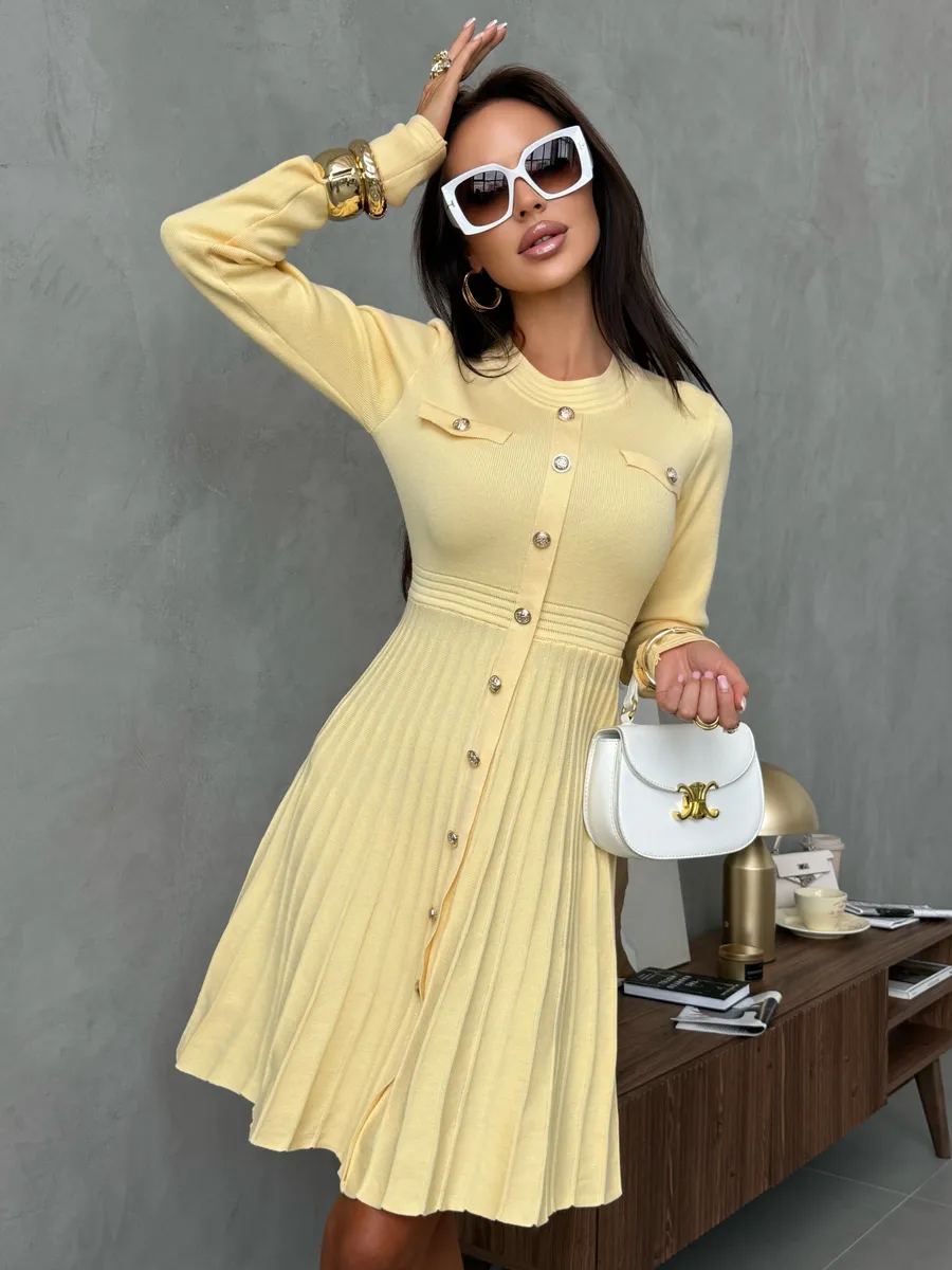 Желтое платье осеннее теплое трикотажное мини