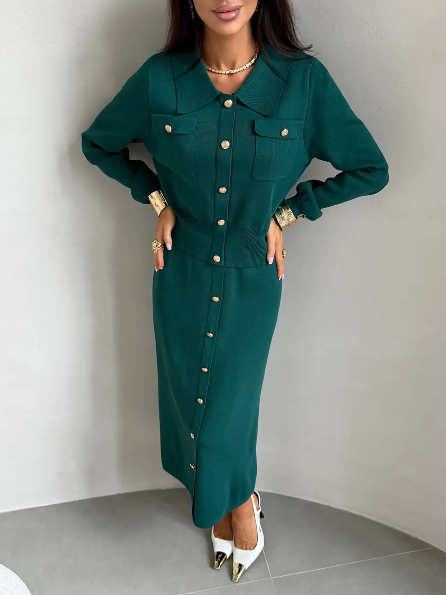 Зеленый теплый костюм с юбкой осенний трикотажный