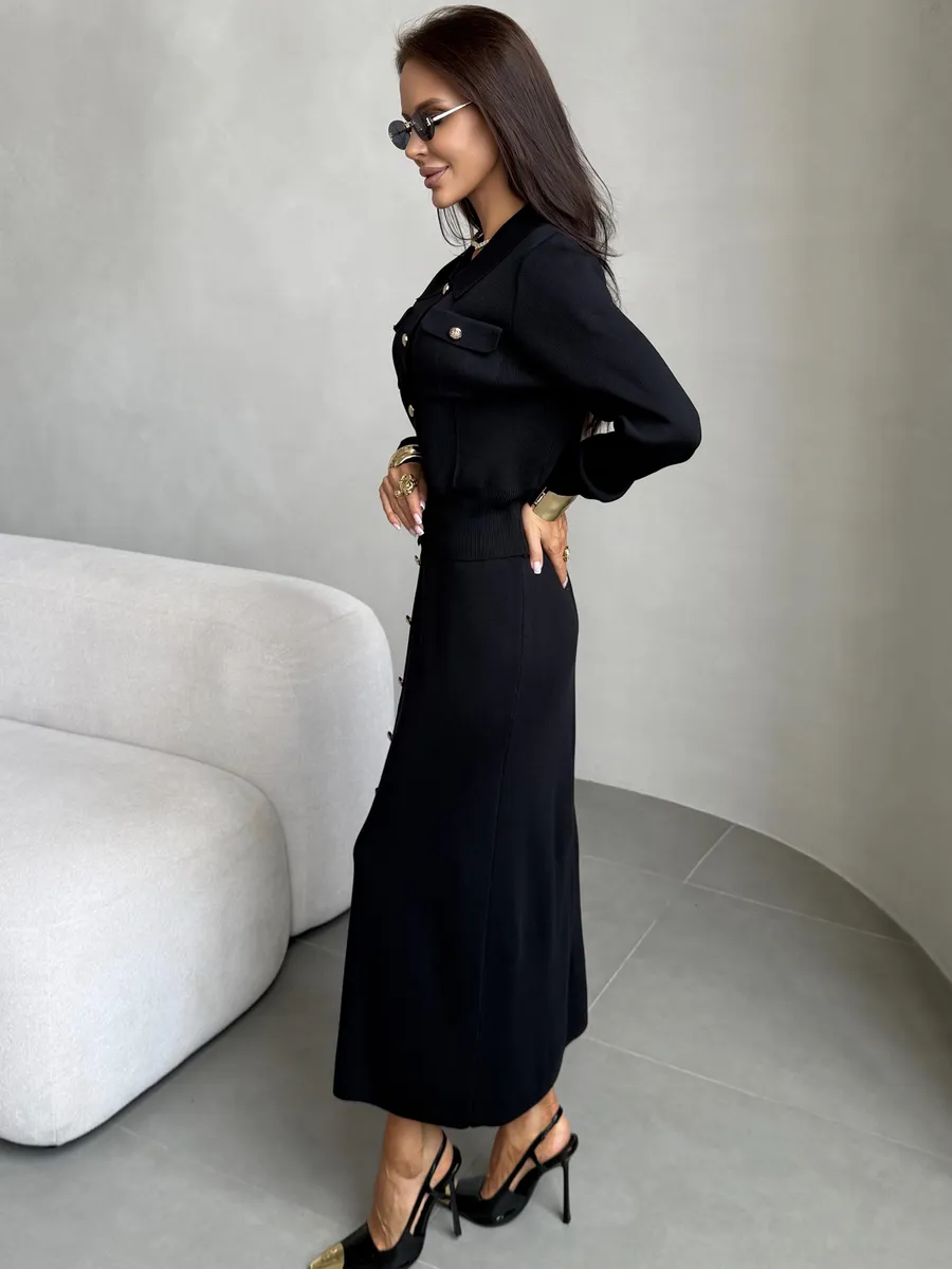 Черный теплый костюм с юбкой осенний трикотажный